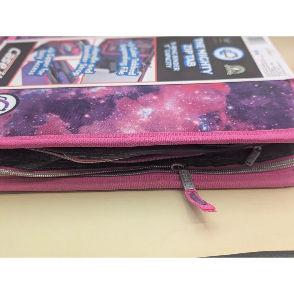 Case-it Mighty Zip Tab 3